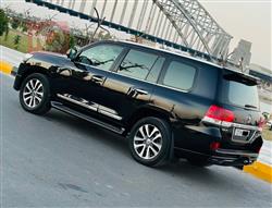 تۆیۆتا لاند کروزەر